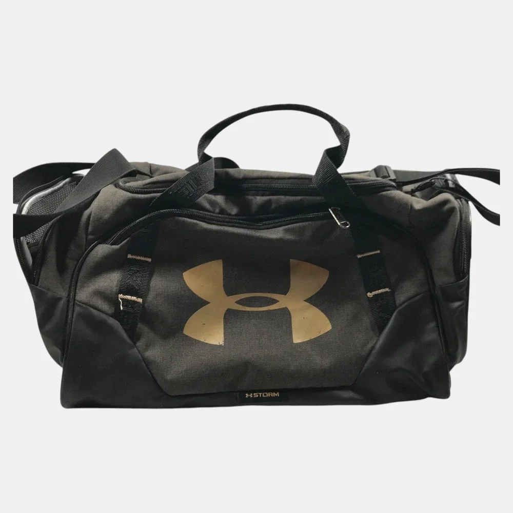 Under Armour‎ Storm Black Duffle Bag Shoulder Strap Handles Zip Close 18